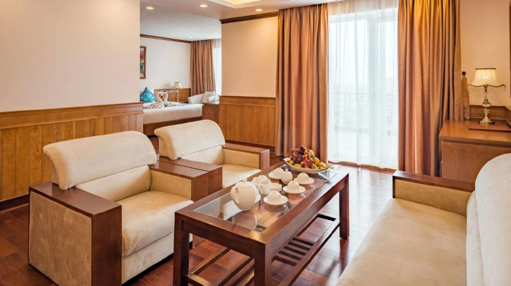 Lam Giang Hotel Vinh Dış mekan fotoğraf